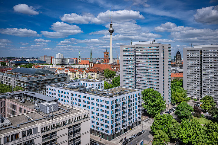 Blick auf den Neubau Fischerinsel / Ecke Mühlendamm Berlin-Mitte